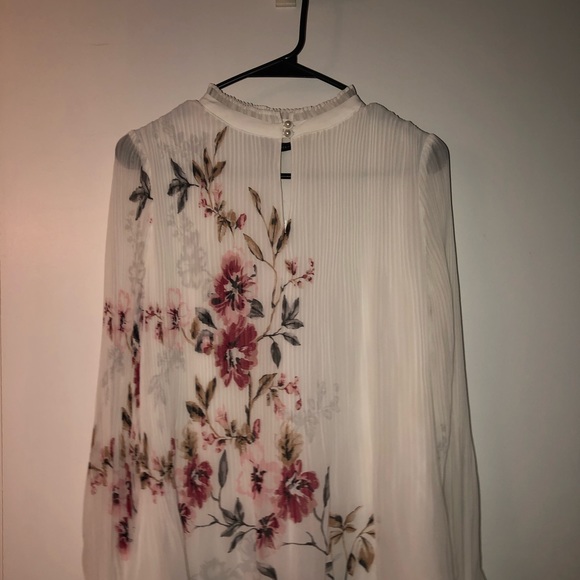 White House black market blouse! - Picture 2 of 6